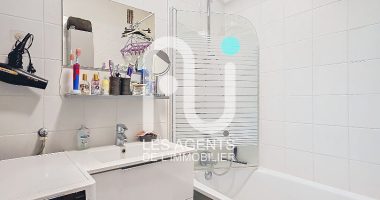 090882e9
