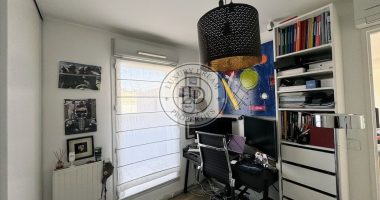 982de306