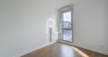 eae05f79