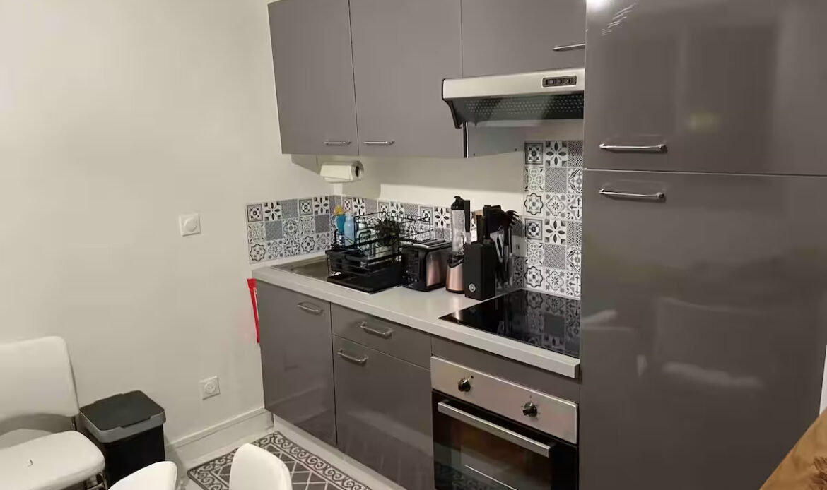 7b66cc53