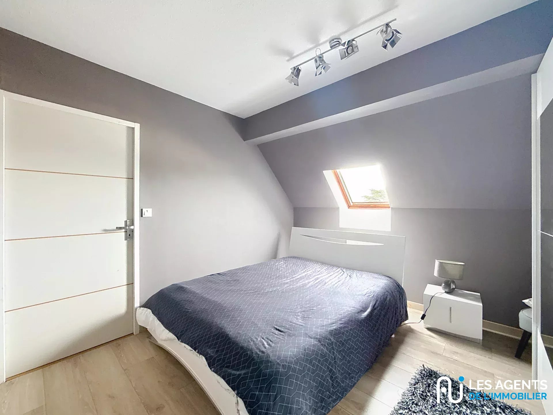 c1fb9c3d6dc44ead7b295ee719851177_835799b45a_1920-big