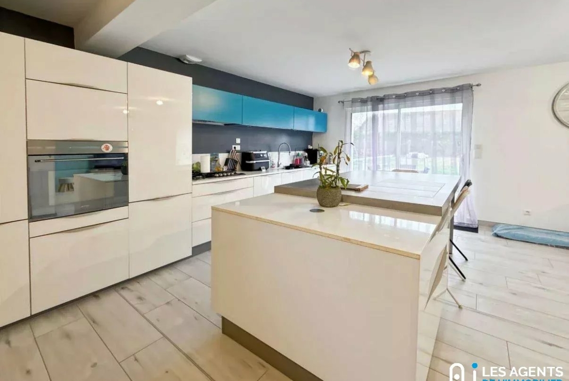 ef8cbd65684b6468089d6167010ac1e8_f5989dd94c_1206-big