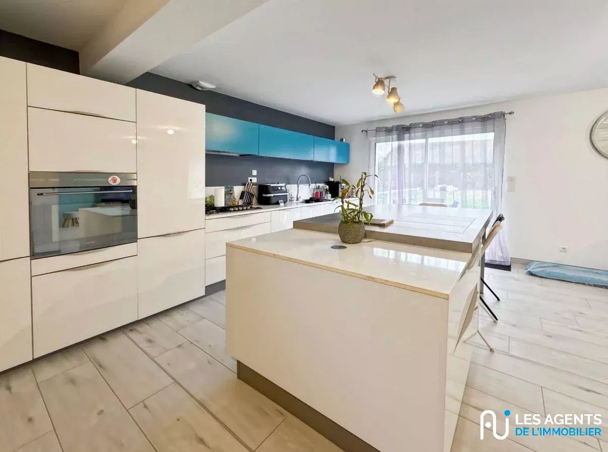 ef8cbd65684b6468089d6167010ac1e8_f5989dd94c_1206-big