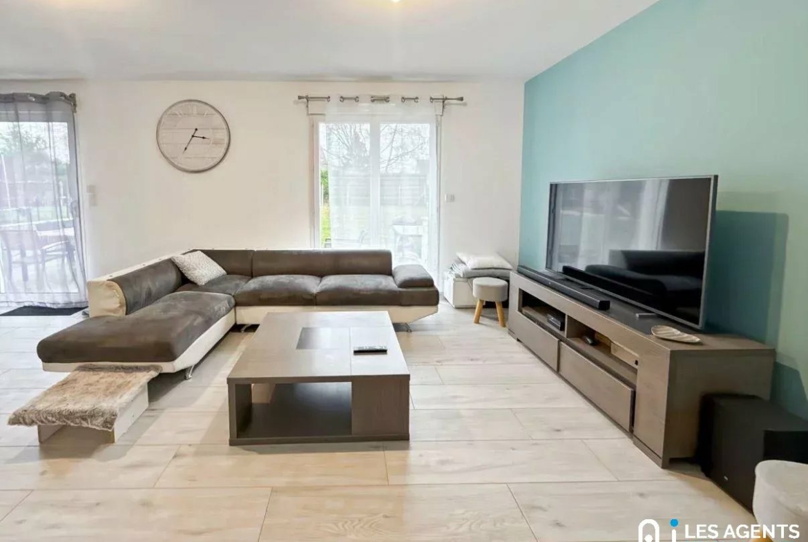 cfb7fe277c2676887515d02df05bef39_d48d5226ca_1206-big