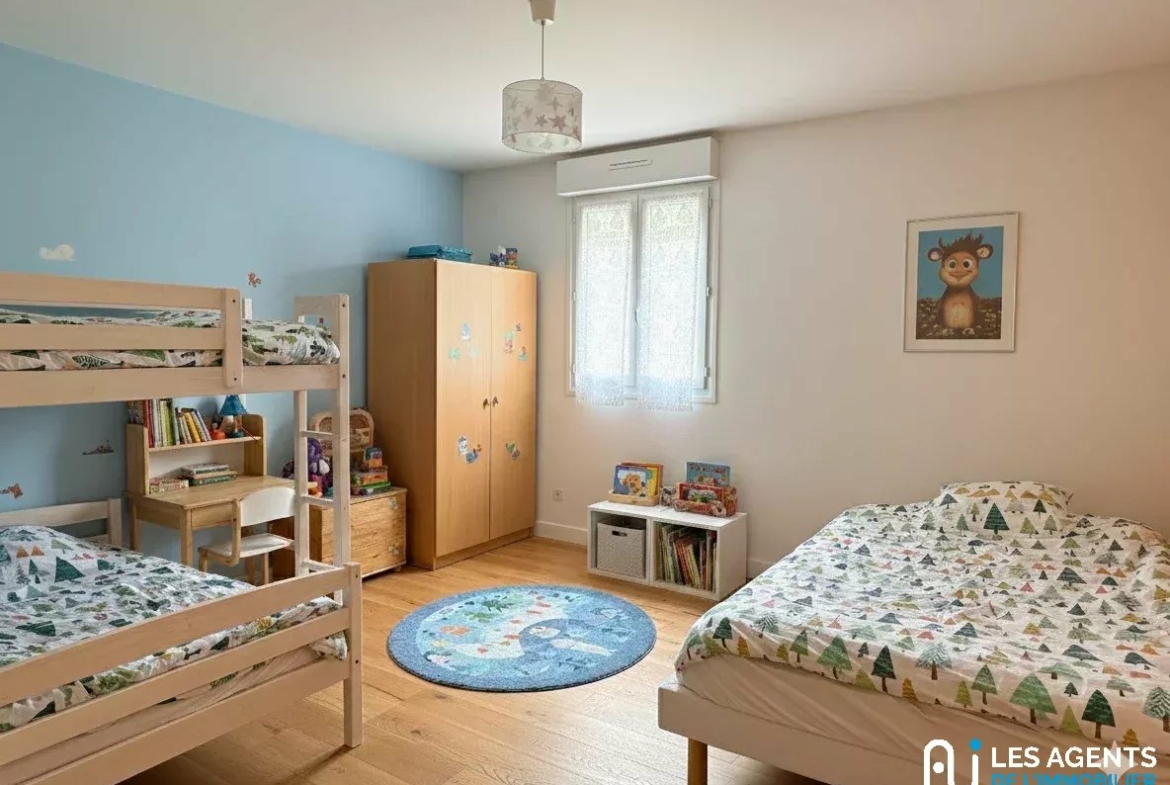 f4f798cbb6daa569d29fd27d30356097_3123542333_1184-big