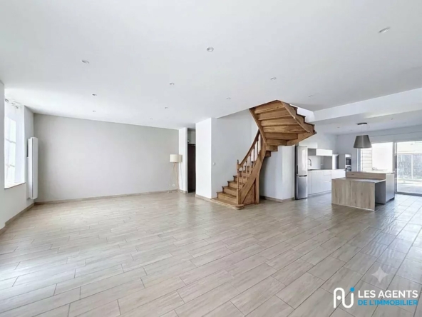 Maison 4 pièces 156 m² · à Artenay · 156 m² · 264 000 €