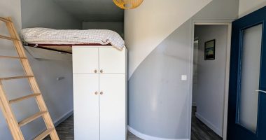 07379770