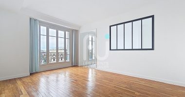65e70370