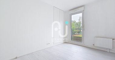 f4e17996